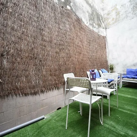 Guest house The Place Santa Apolonia *